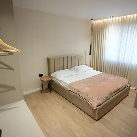 Huqi Luxury 2 Apartmán *